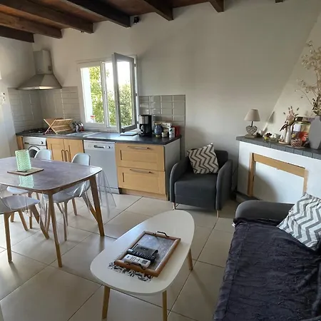 Maison De Charme Entre Et Montagne 펜션